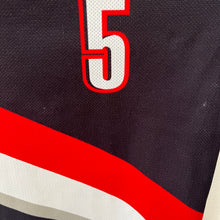Load image into Gallery viewer, Camiseta Portland Teail Blazers Road 2009-10 Rudy Fernández #5 Champion Vintage - L/XL
