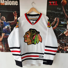 Carregar imagem no visualizador da galeria, Camiseta Chicago Blackhawks 2014 Road Reebok - L/XL
