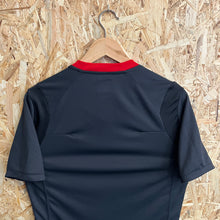 Carregar imagem no visualizador da galeria, Camiseta Inglaterra 2010 Training Umbro - S/M
