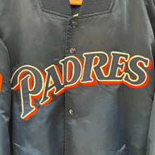 Cargar imagen en el visor de la galería, Chaqueta Bomber Satinada San Diego Padres Late 90’s Starter Vintage - L/XL
