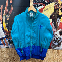 Cargar imagen en el visor de la galería, Chaqueta Adidas Late 80’s/ Early 90’s Vintage - S/M
