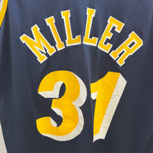 Cargar imagen en el visor de la galería, Camiseta Indiana Pacers 1991-92 Road Reggie Miller #31 Champion Vintage - L/XL
