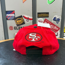 Lade das Bild in den Galerie-Viewer, BNWOT Gorra Taz San Francisco 49ers 1991/92 Drew Pearson Vintage

