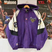 Load image into Gallery viewer, Chaqueta Baltimore Ravens 1996 Starter Vintage - XL/XXL
