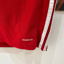 Cargar imagen en el visor de la galería, Camiseta Bayern Munich 2020-21 Home Adidas - M/L
