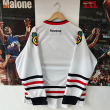 Carregar imagem no visualizador da galeria, Camiseta Chicago Blackhawks 2014 Road Reebok - L/XL
