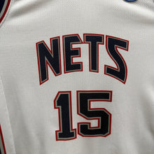 Cargar imagen en el visor de la galería, Camiseta New Jersey Nets Home 2004/08 Vince Carter #15 Champion Vintage - S/M
