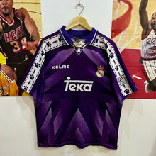 Carregar imagem no visualizador da galeria, Camiseta Real Madrid CF 1996-97 Away Kelme Vintage - L/XL
