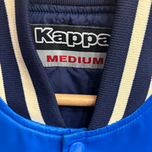 Lade das Bild in den Galerie-Viewer, Chaqueta Bomber Satinada Italia 2005 Kappa Vintage - M/L
