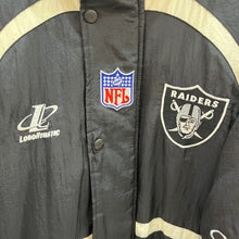 Cargar imagen en el visor de la galería, Chaqueta Oakland Raiders Logo Athletic Vintage Mid/Late 90’s - L/XL
