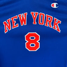 Lade das Bild in den Galerie-Viewer, Camiseta New York Knicks Road 2008/10 Danilo Gallinari #8 Champion - XL Youth
