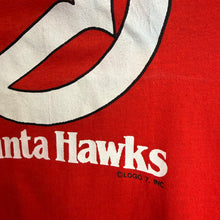 Cargar imagen en el visor de la galería, Camiseta Atlanta Hawks Early 90s Logo7 Vintage - S/M
