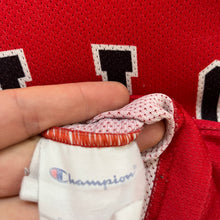 Cargar imagen en el visor de la galería, Camiseta Chicago Bulls Road 2004-05 Tyson Chandler #3 Champion Vintage - L Youth
