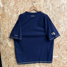 Cargar imagen en el visor de la galería, Camiseta Coogi Y2K Vintage - XXL/3XL
