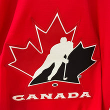 Cargar imagen en el visor de la galería, BNWOT Camiseta Hockey Canada Bauer Y2K - M/L
