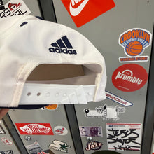 Lade das Bild in den Galerie-Viewer, Gorra Real Madrid 90s Adidas Vintage
