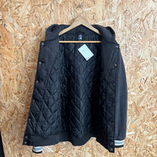 Cargar imagen en el visor de la galería, Chaqueta Bomber Chicago White Sox Majestic Y2K - L/XL
