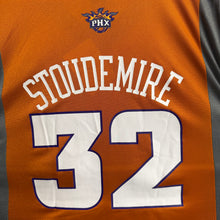 Cargar imagen en el visor de la galería, Camiseta Phoenix Suns Road 2005/06 Amare Stoudemire #32 Reebok Vintage - XL/XXL
