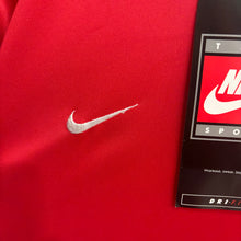 Lade das Bild in den Galerie-Viewer, BNWT Camiseta Nike 1998 Vintage - L/XL
