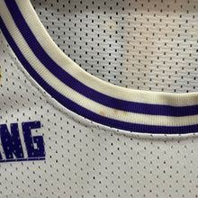 Cargar imagen en el visor de la galería, Camiseta Real Madrid Baloncesto 1993/94 Home Ewing Vintage - S/M
