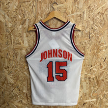 Carica l'immagine nel visualizzatore di Gallery, Camiseta USA Basketball 1992 Home Magic Johnson #15 Champion Vintage - L/XL
