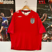 Carregar imagem no visualizador da galeria, Camiseta Inglaterra 2006 Away Umbro - XL/XXL
