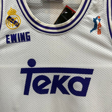 Cargar imagen en el visor de la galería, Camiseta Real Madrid Baloncesto 1993/94 Home Ewing Vintage - S/M
