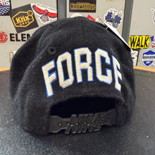 Cargar imagen en el visor de la galería, Gorra Nike Force 1993 Vintage
