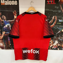 Carregar imagem no visualizador da galeria, Camiseta AC Milan 2023-24 Home Puma - L/XL
