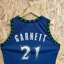 Cargar imagen en el visor de la galería, Camiseta Minnesota Timberwolves Road 2000-03 Kevin Garnett #21 Champion Vintage - L/XL
