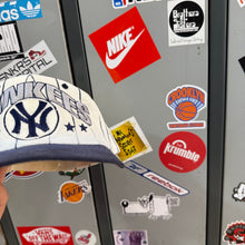 Cargar imagen en el visor de la galería, Gorra New York Yankees 90s Starter Vintage
