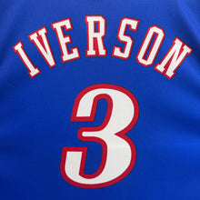 Charger l'image dans la galerie, Camiseta Philadelphia 76ers Alternate 2000/03 Allen Iverson #3 Champion Vintage - L/XL
