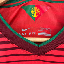Cargar imagen en el visor de la galería, Camiseta Portugal 2014 Home Nike - M/L
