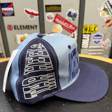 Cargar imagen en el visor de la galería, BNWOT Gorra North Carolina Tar Heels 90s Vintage
