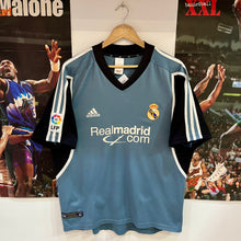 Cargar imagen en el visor de la galería, Camiseta Real Madrid 2001-02 Third Adidas Vintage - S/M
