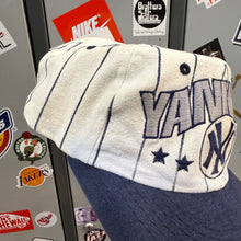 Cargar imagen en el visor de la galería, Gorra New York Yankees 90s Starter Vintage
