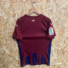Carica l'immagine nel visualizzatore di Gallery, BNWT Camiseta SD Eibar 2016-17 Home Puma - M/L
