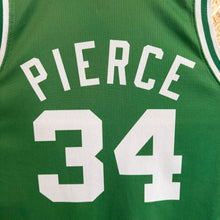 Load image into Gallery viewer, Camiseta Boston Celtics 2000/04 Road Paul Pierce #34 Champion Vintage - L/XL
