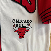 Cargar imagen en el visor de la galería, Beisbolera Chicago Bulls Mid/Late 90’s Starter Vintage - L/XL
