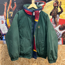 Cargar imagen en el visor de la galería, Plumas Tommy Hilfiger Vintage 90’s - M/L
