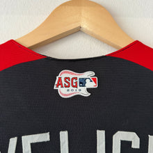 Cargar imagen en el visor de la galería, Beisbolera All Star MLB Christian Yelich Majestic 2019 National Team Vintage- 48(L/XL)
