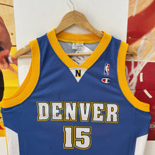 Cargar imagen en el visor de la galería, Camiseta Denver Nuggets Road 2003-04 Carmelo Anthony #15 Champion Vintage - M/L
