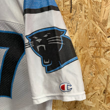 Cargar imagen en el visor de la galería, Camiseta Carolina Panthers 1997/98 Road Lamar Lathon #57 Champion Vintage - M/L
