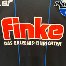 Load image into Gallery viewer, Camiseta Match Worn / Player Issue Firmada SC Paderborn 07 2017-18 Home Zolinski #31 Saller - S/M
