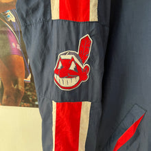Cargar imagen en el visor de la galería, Chaqueta Ligera Cleveland Indians Starter Late 90’s Vintage - L/XL
