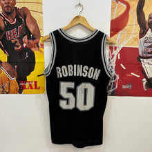 Cargar imagen en el visor de la galería, Camiseta San Antonio Spurs 1993-94 Road David Robinson #50 Champion Vintage - S/M
