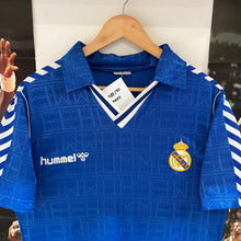 Cargar imagen en el visor de la galería, Camiseta Real Madrid 1988-90 Away Hummel Vintage - M/L
