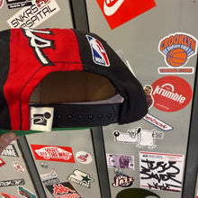 Cargar imagen en el visor de la galería, Gorra Chicago Bulls Late 90s Sports Specialties Vintage
