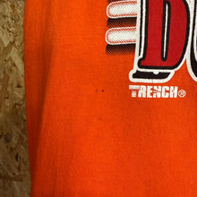 Cargar imagen en el visor de la galería, Camiseta Tampa Bay Buccaneers Early 90s Trench Vintage - S/M

