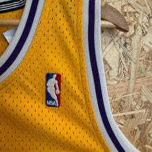 Cargar imagen en el visor de la galería, Camiseta Los Angeles Lakers Home HWC 2012 Magic Johnson #32 Adidas- L/XL
